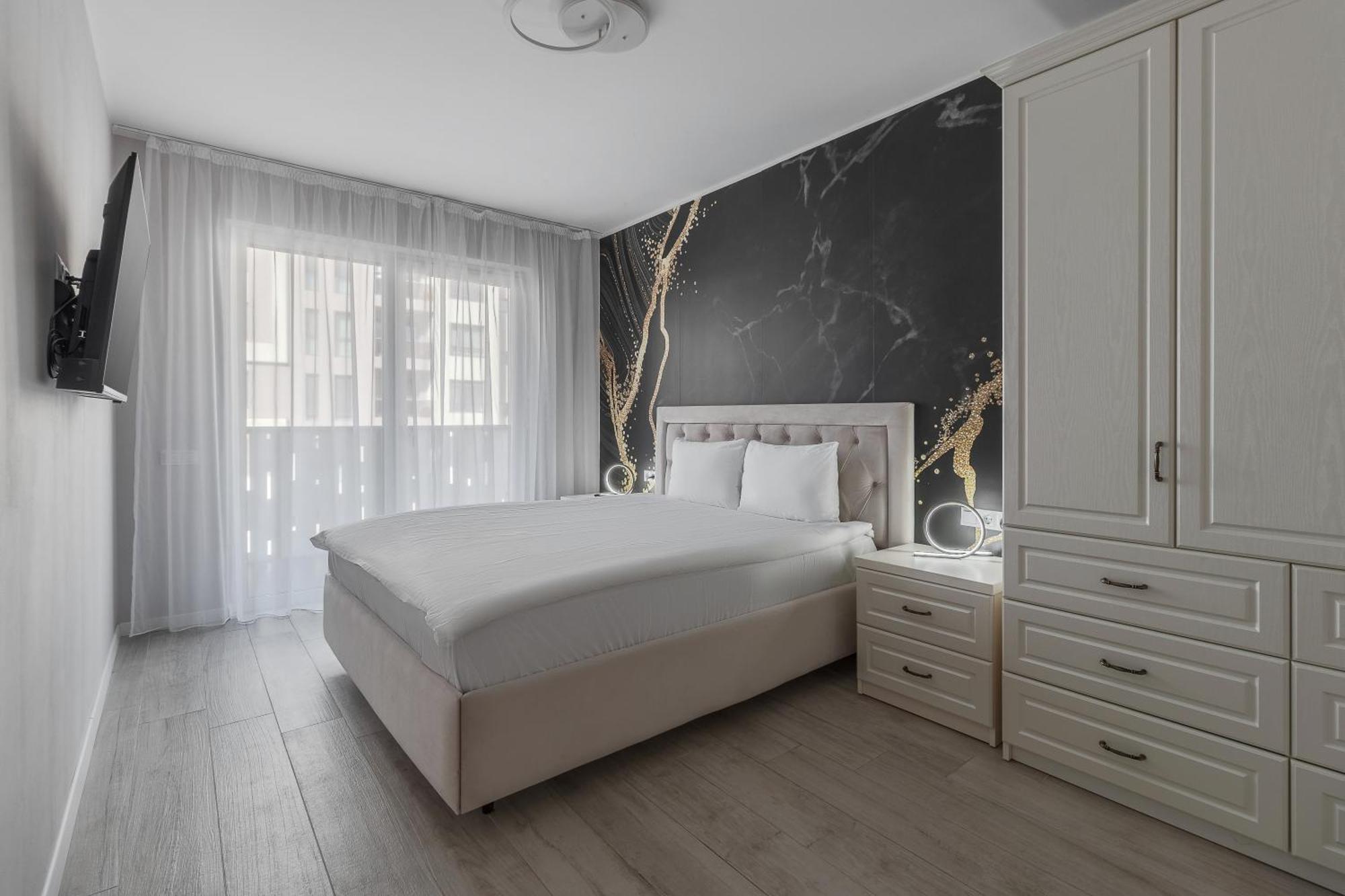 Ceyrat Flat Lägenhet Oradea Exteriör bild
