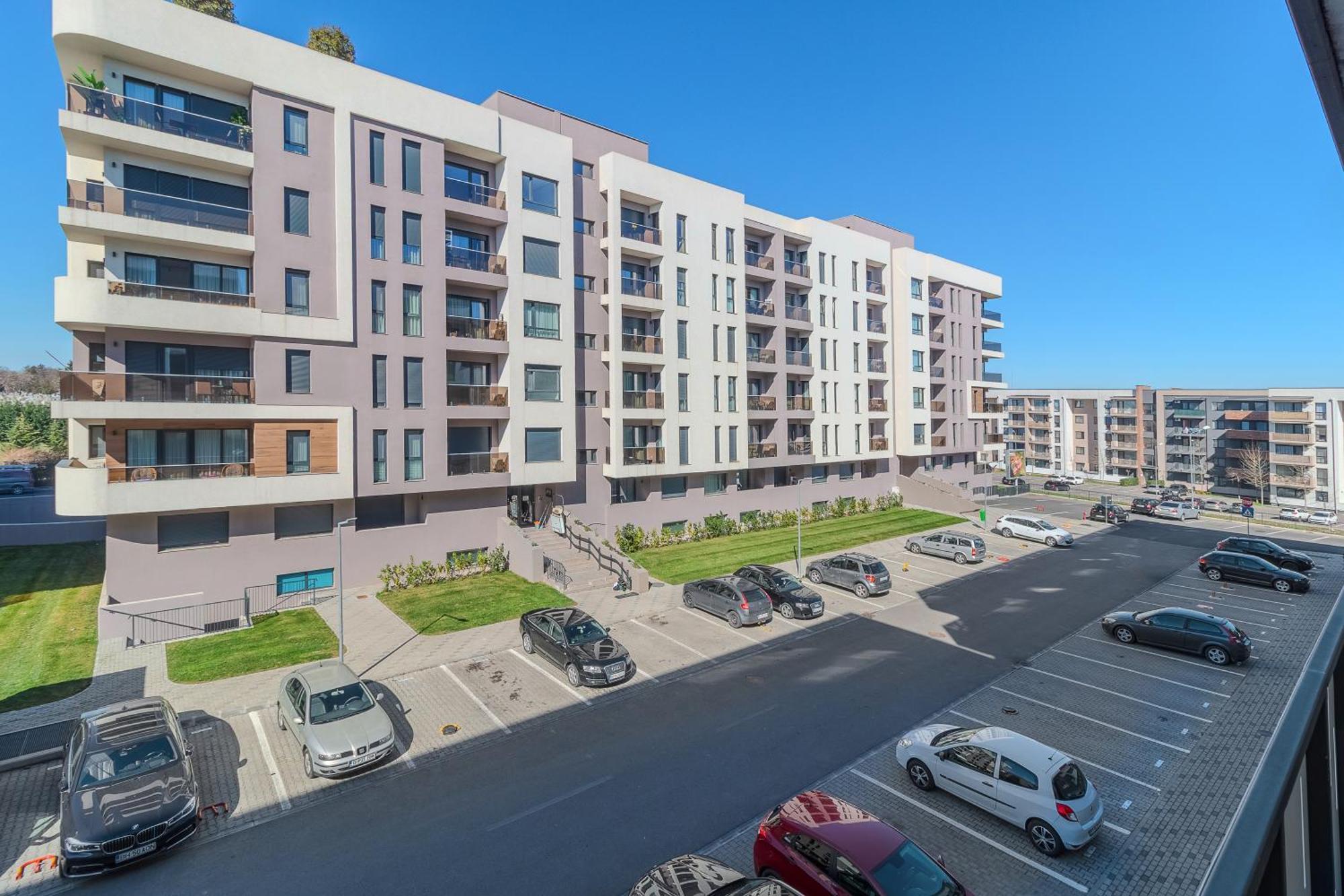 Ceyrat Flat Lägenhet Oradea Exteriör bild